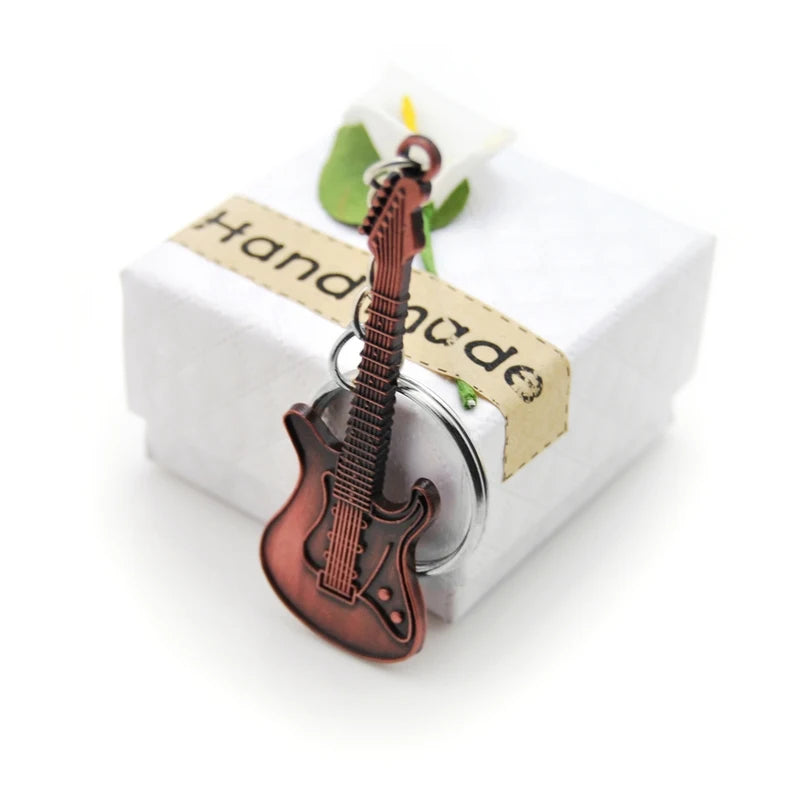 Vintage Guitar Keychain in Zinc Alloy