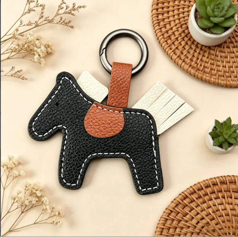 1PC Cute Leather Horse Keychain, Handmade Pony Bag Charm, Stylish Key Ring for Keys, Bags & Car Decor