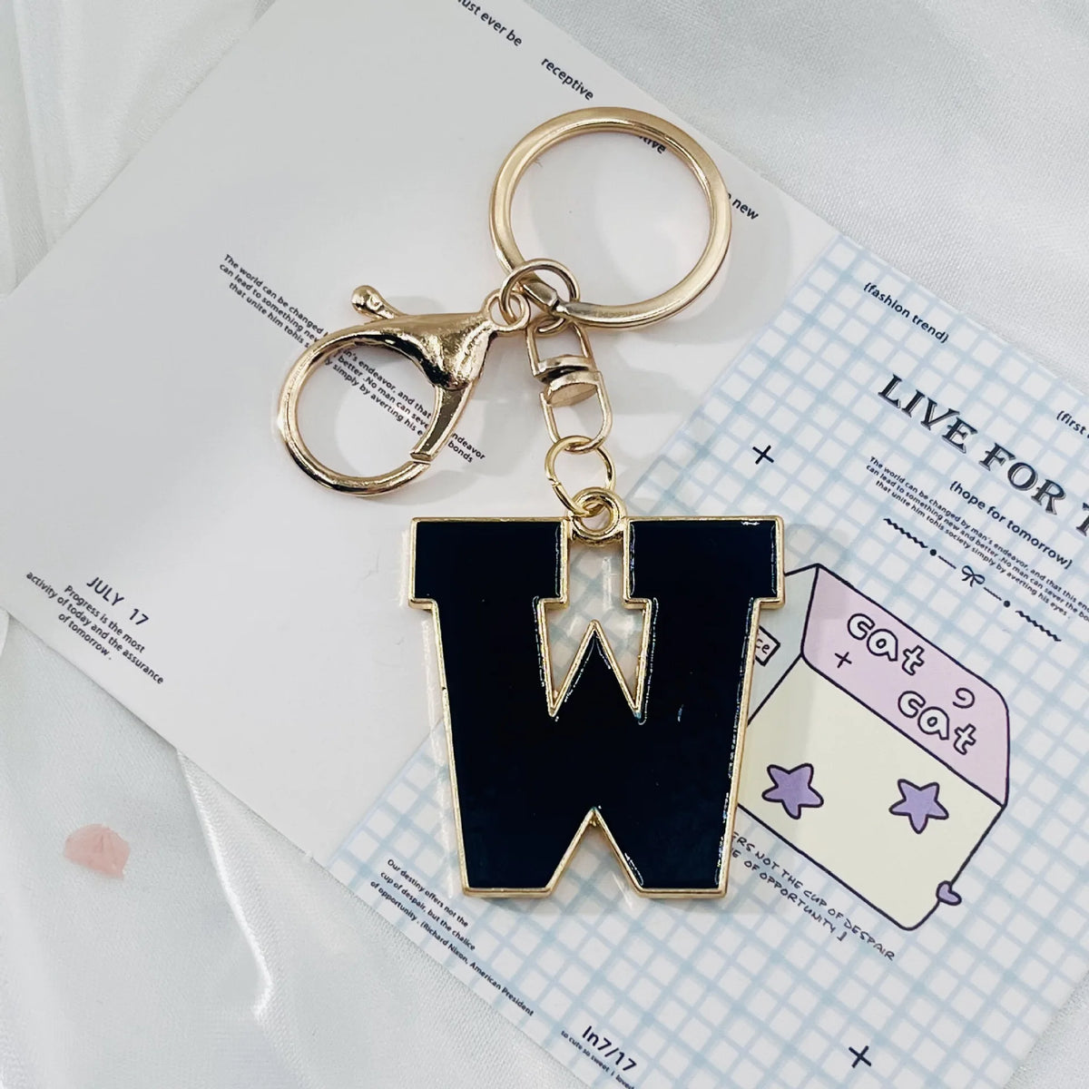 Enamel 26 Alphabet Letter Keychain Pendant Versatile Portable Letter Keyring Charm Decor for Bracelet Necklace Bag Mini Gift