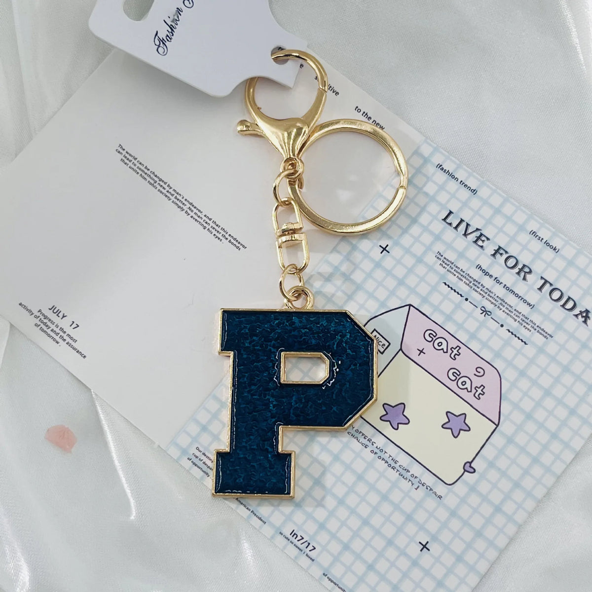Enamel 26 Alphabet Letter Keychain Pendant Versatile Portable Letter Keyring Charm Decor for Bracelet Necklace Bag Mini Gift