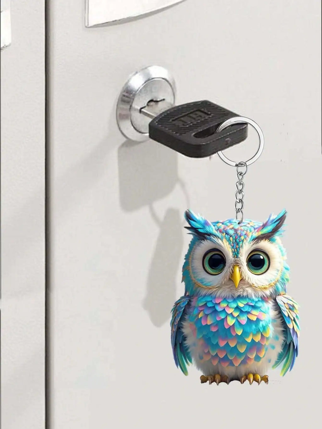 Owl Charm Keychain with O-Shaped Buckle
