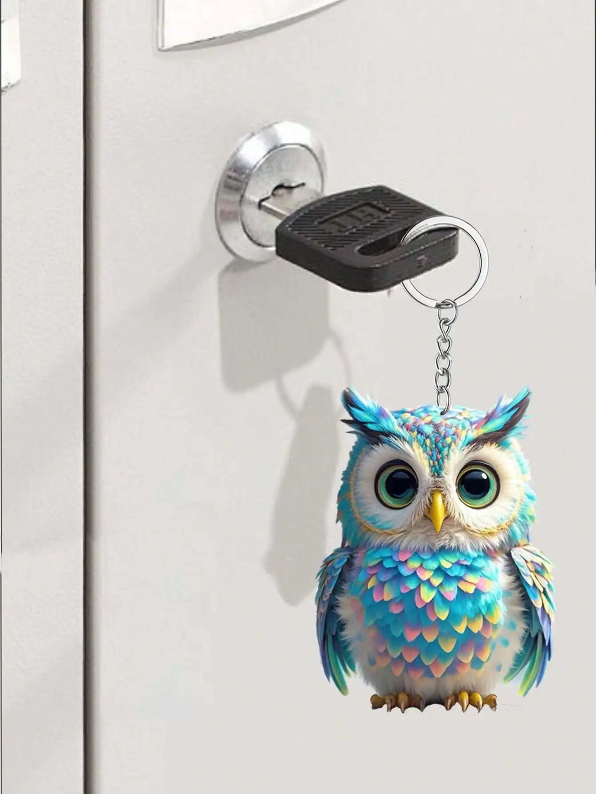 Owl Charm Keychain with O-Shaped Buckle
