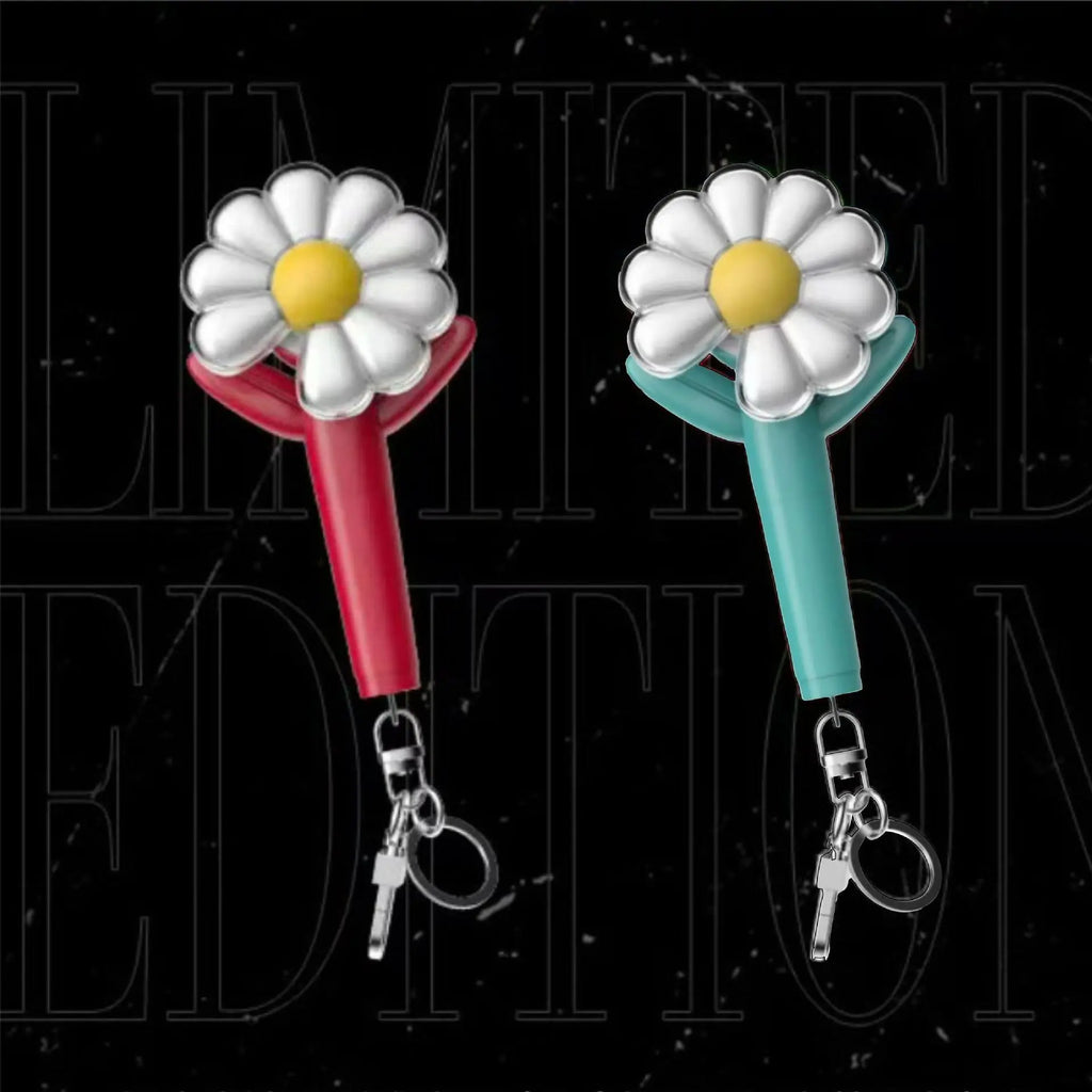K-POP Series Keychain 2025 Hot Concert Support Peripheral Cute Chrysanthemum Mini Pendant