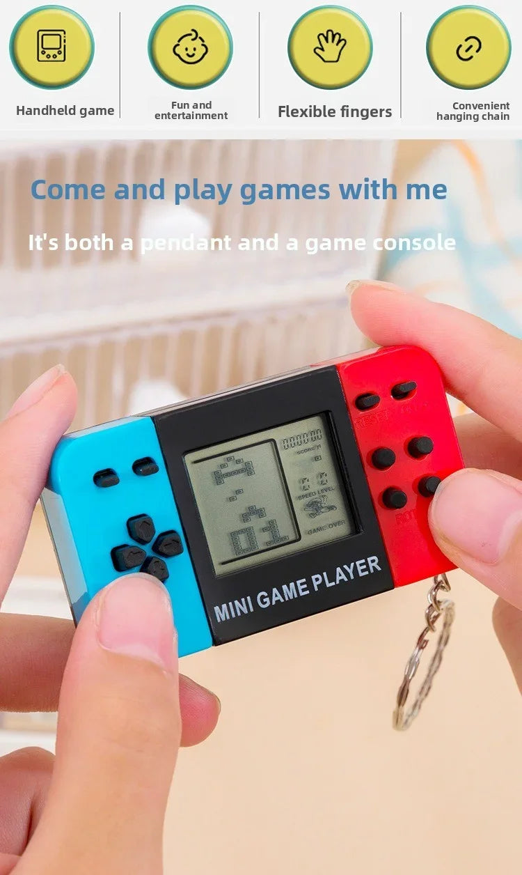 LENNIK Mini Retro Game Console Keychain