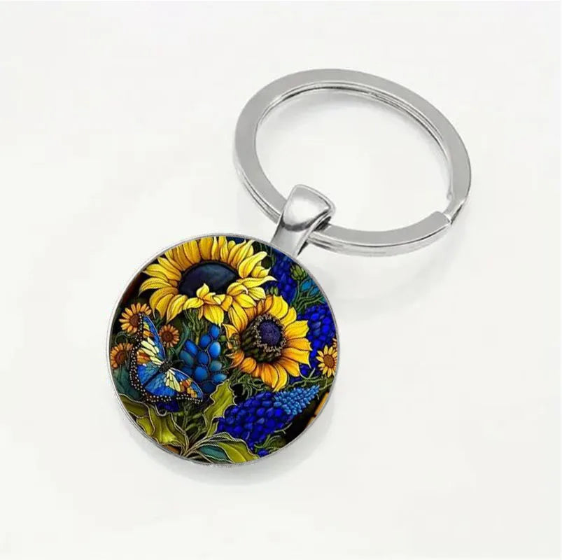 Round Floral Pendant Keychain