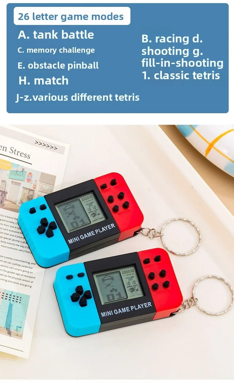LENNIK Mini Retro Game Console Keychain