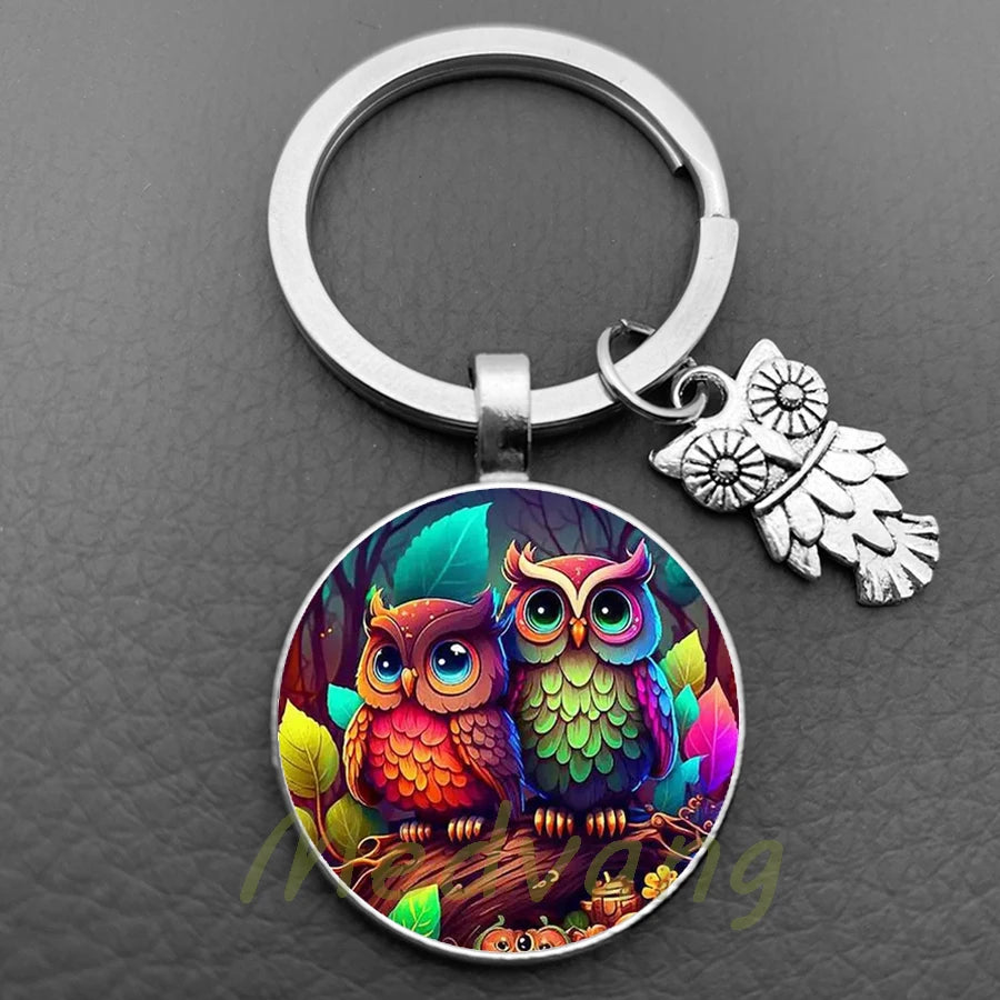 New Cute Owl Keychain with Large Eyes Owl Retro Pattern Glass Convex Keychain Creative Men's and Women's Car Bag Pendant Jewelry