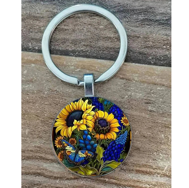 Round Floral Pendant Keychain