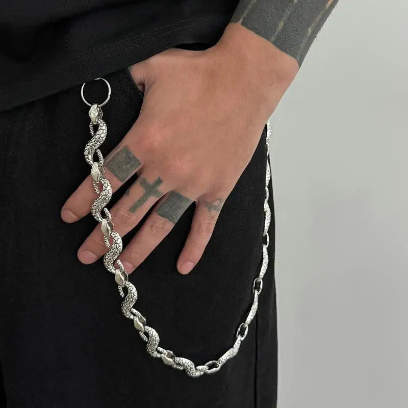 Snake Shape Keychain Minimalist Trendy Jeans Belt Chain Men Couple Jewelry for Office Casual Wear Gift