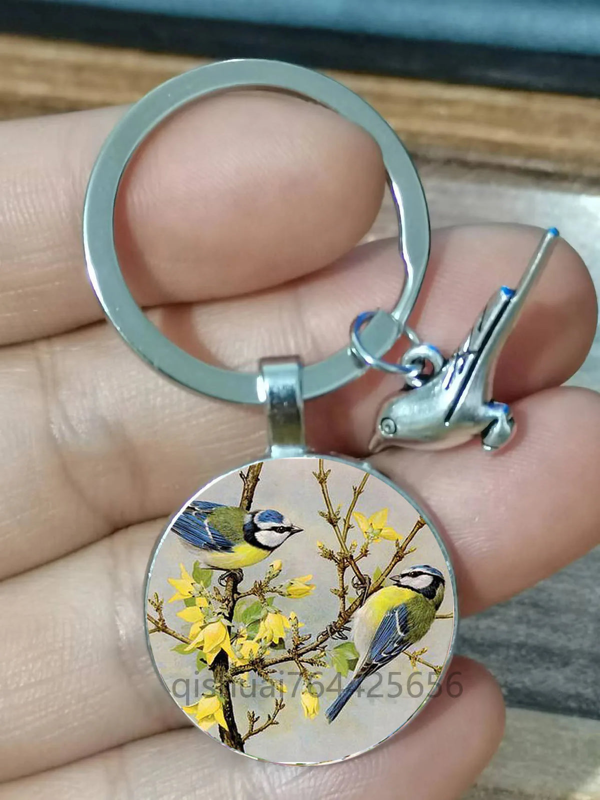 Vintage Round Bird Art Keychain