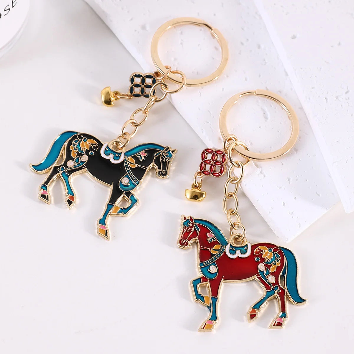 Cute Enamel Horse Keychain Pendant pet Enamel Keyring Women Bag Jewelry gifts