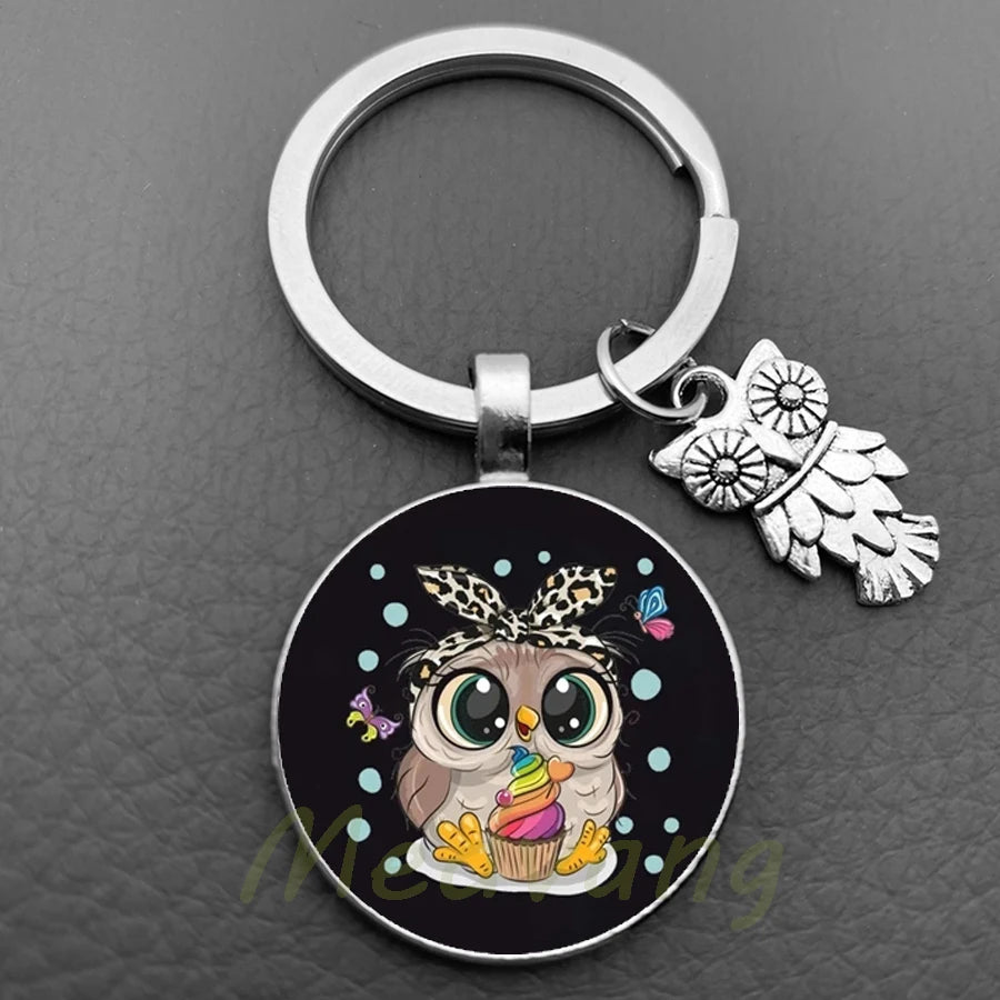 New Cute Owl Keychain with Large Eyes Owl Retro Pattern Glass Convex Keychain Creative Men's and Women's Car Bag Pendant Jewelry