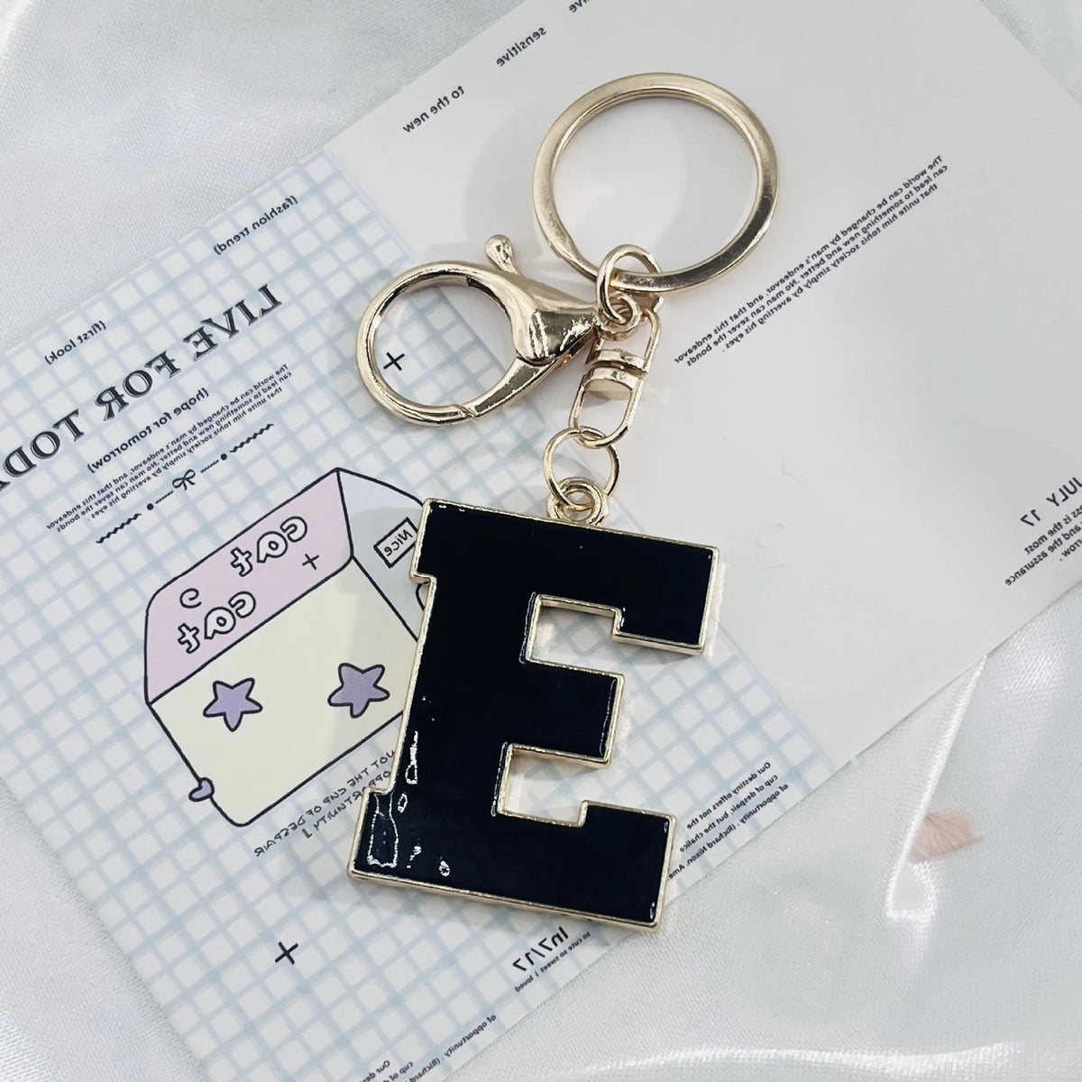 Enamel 26 Alphabet Letter Keychain Pendant Versatile Portable Letter Keyring Charm Decor for Bracelet Necklace Bag Mini Gift