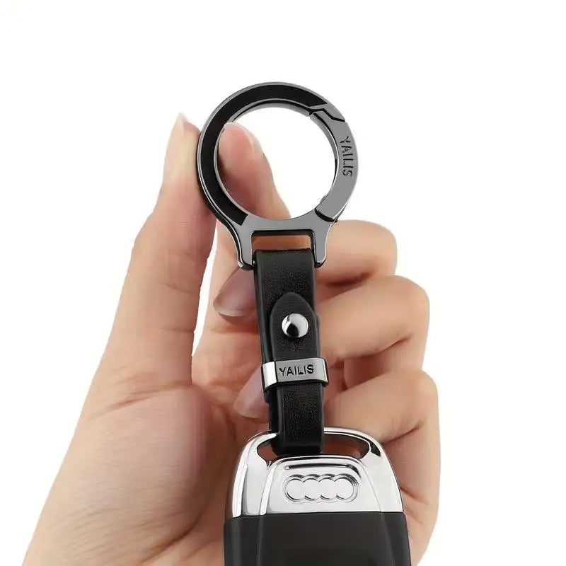 Button-Switch Keychain in Leather and Zinc Alloy